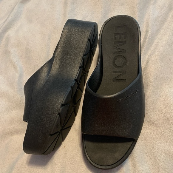 Lemon jelly sunny platform chunky Black Slide Sandals light foam size 8 like new - Picture 2 of 6